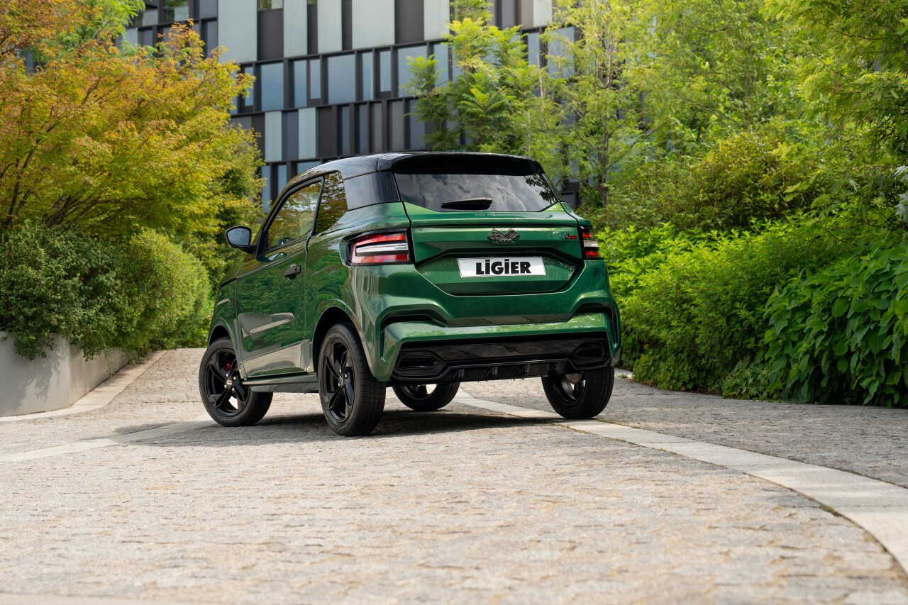 202407 Ligier Europe JS50 Elite Green Velvet Social 5